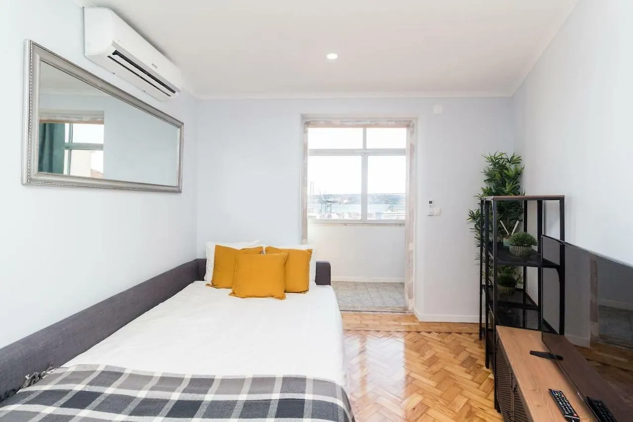 Apartament Olá Lisbon - Lapa with Panoramic View II 0*,  Portugalia